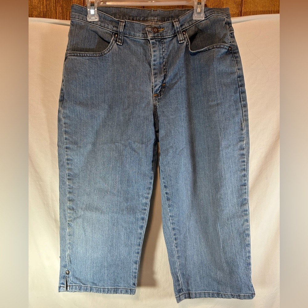 Riders women’s blue jeans capris 12 P